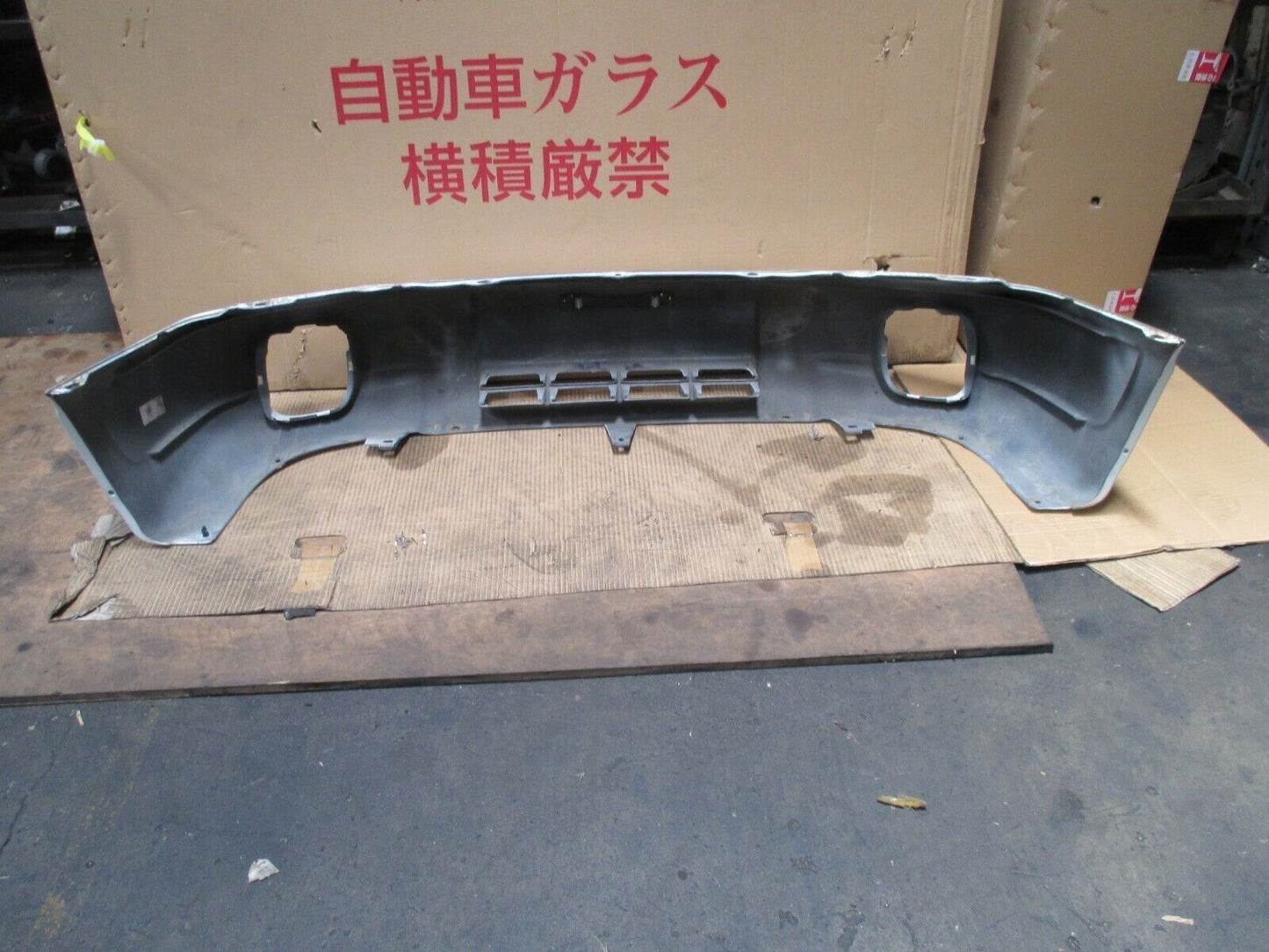 SUBARU FORESTER SF FRONT BUMPER COVER 1997-2000