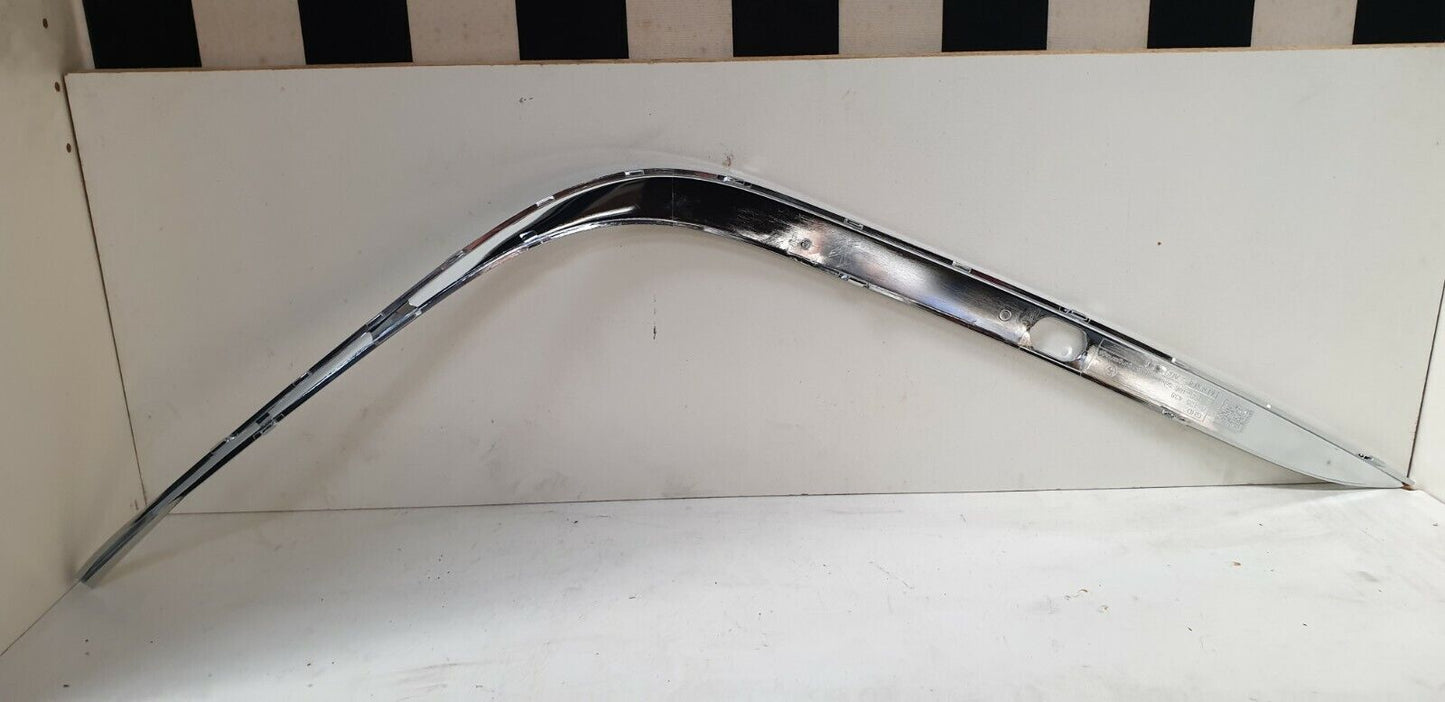 BMW 7 SERIES E38 SEDAN 1995-2001 BUMPER RIGHT TRIM COVER - NEW