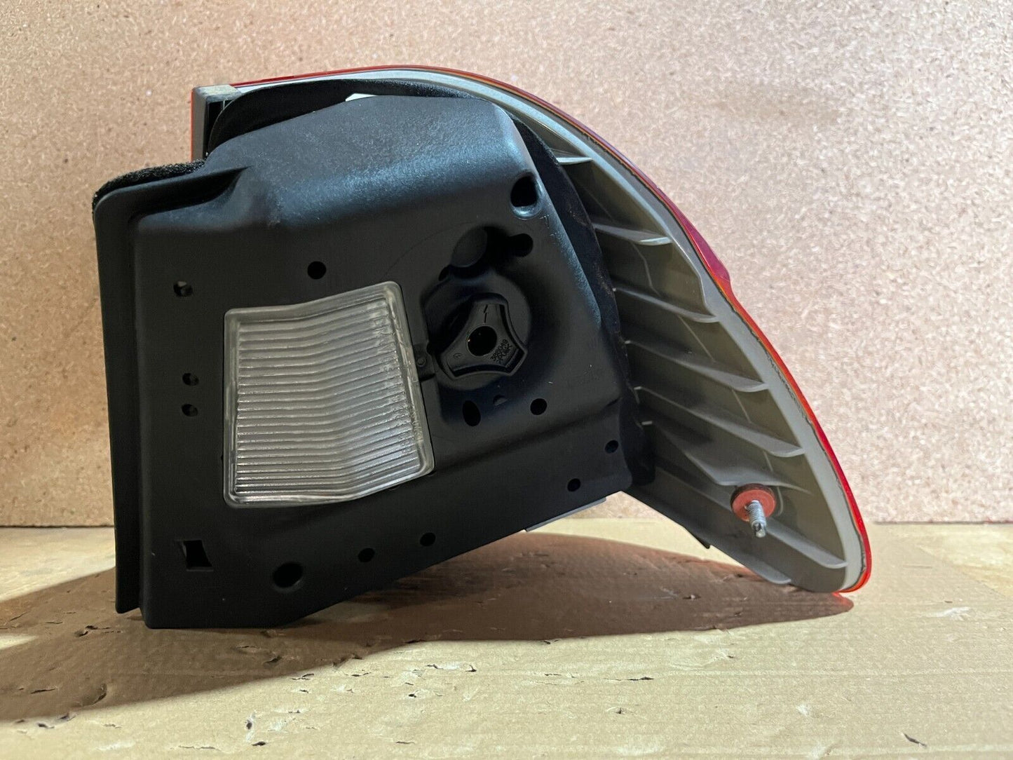 BMW E46 3 SERIES LH TAILLIGHT 02-05