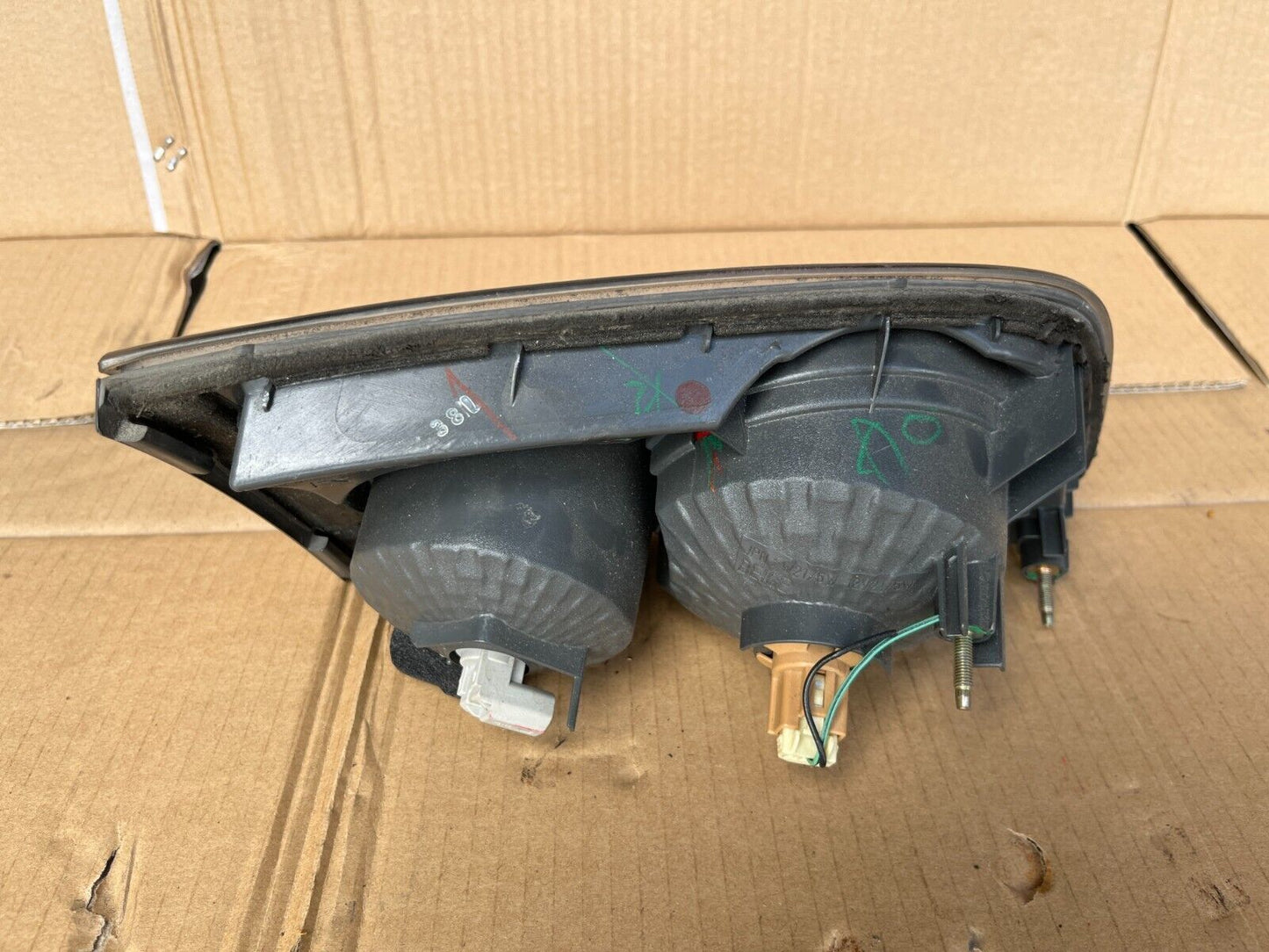 MAZDA 6 SP32 RH INNER TAILLIGHT