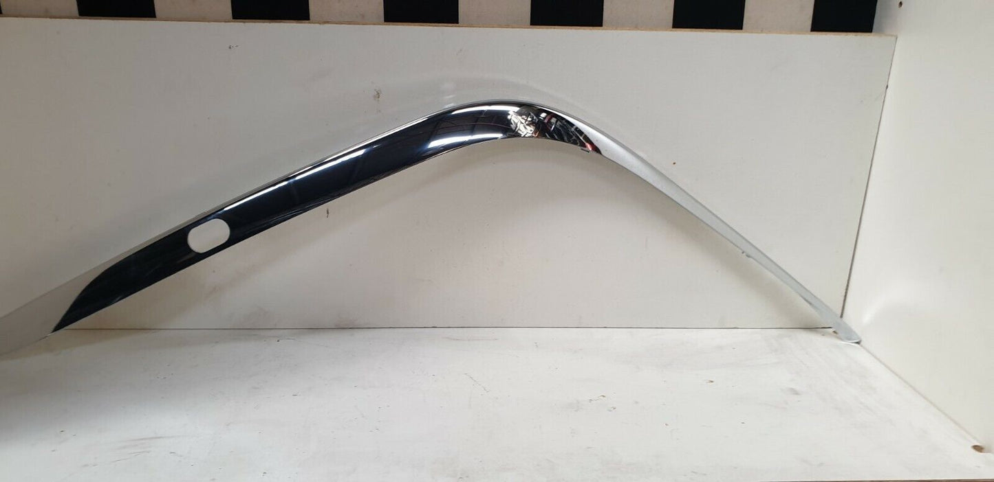 BMW 7 SERIES E38 SEDAN 1995-2001 BUMPER RIGHT TRIM COVER - NEW