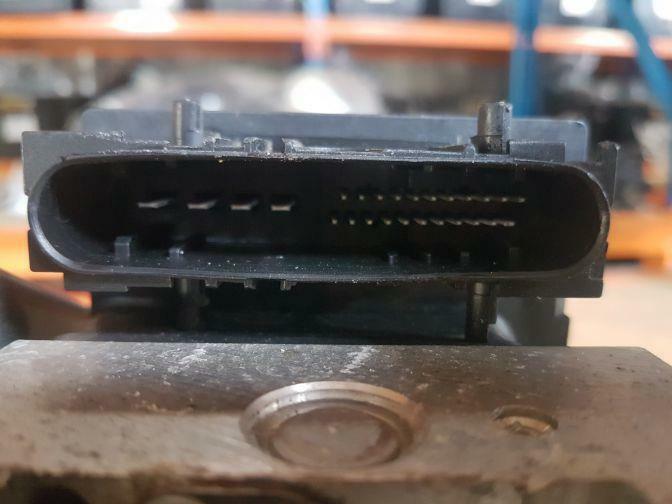 2004 NISSAN CUBE Z11 ABS PUMP 10/02-11/08