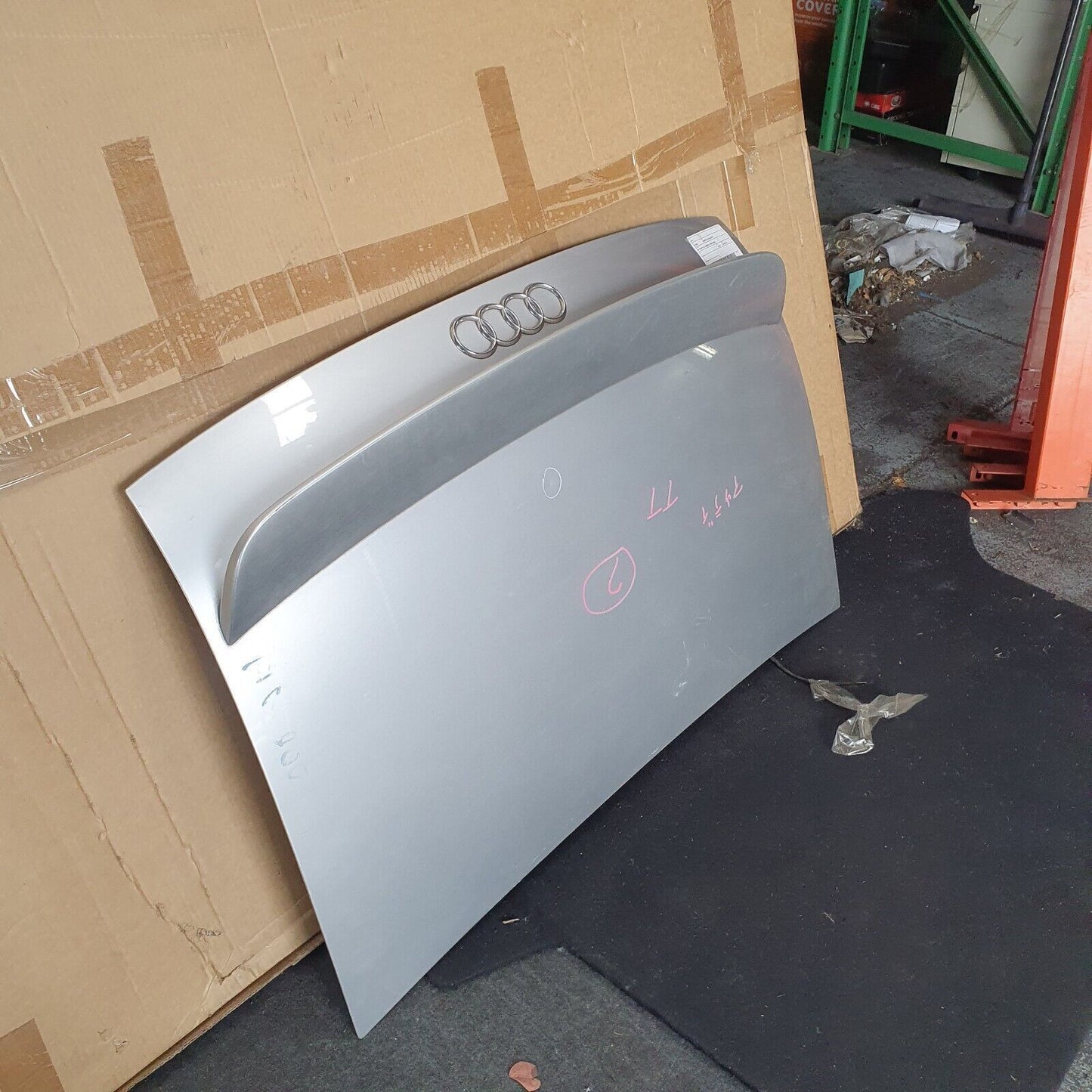 AUDI TT 8N BOOTLID