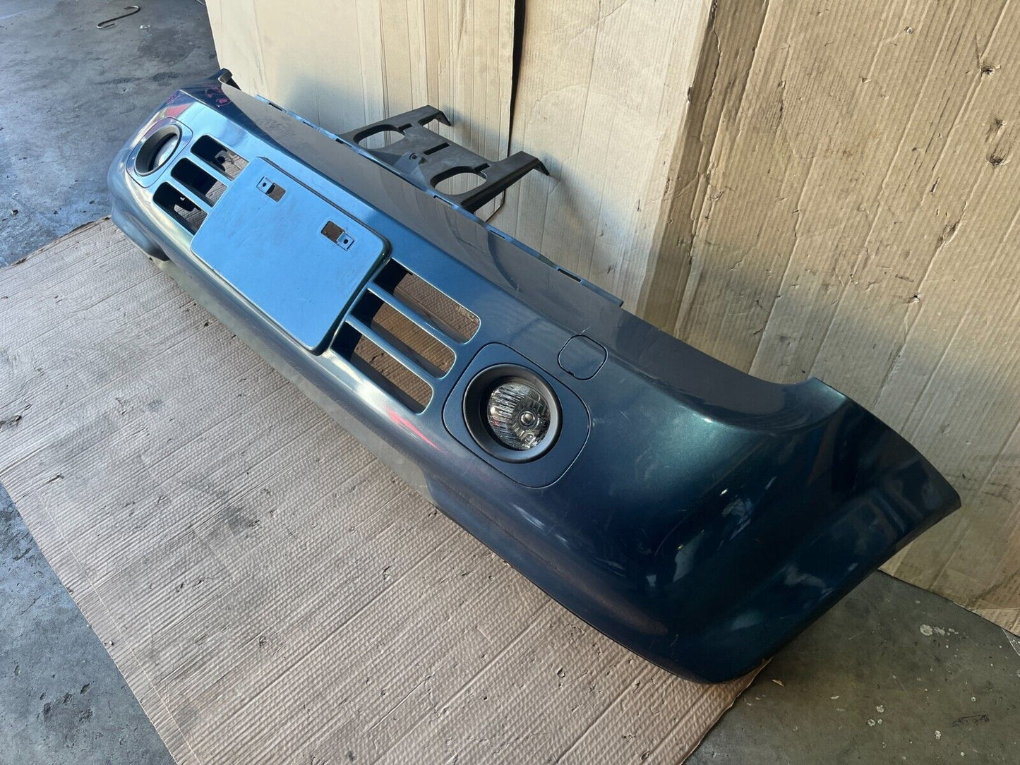 NISSAN CUBE Z11 YZ11 FRONT BUMPER