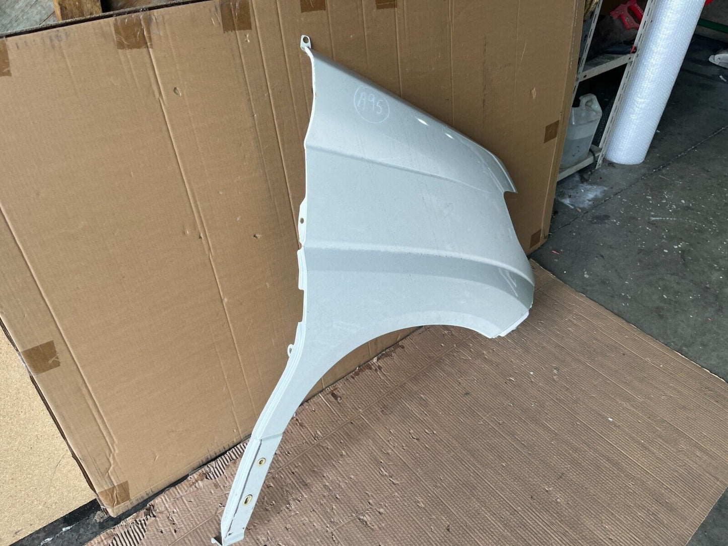 NISSAN ELGRAND E51 FRONT RIGHT GUARD