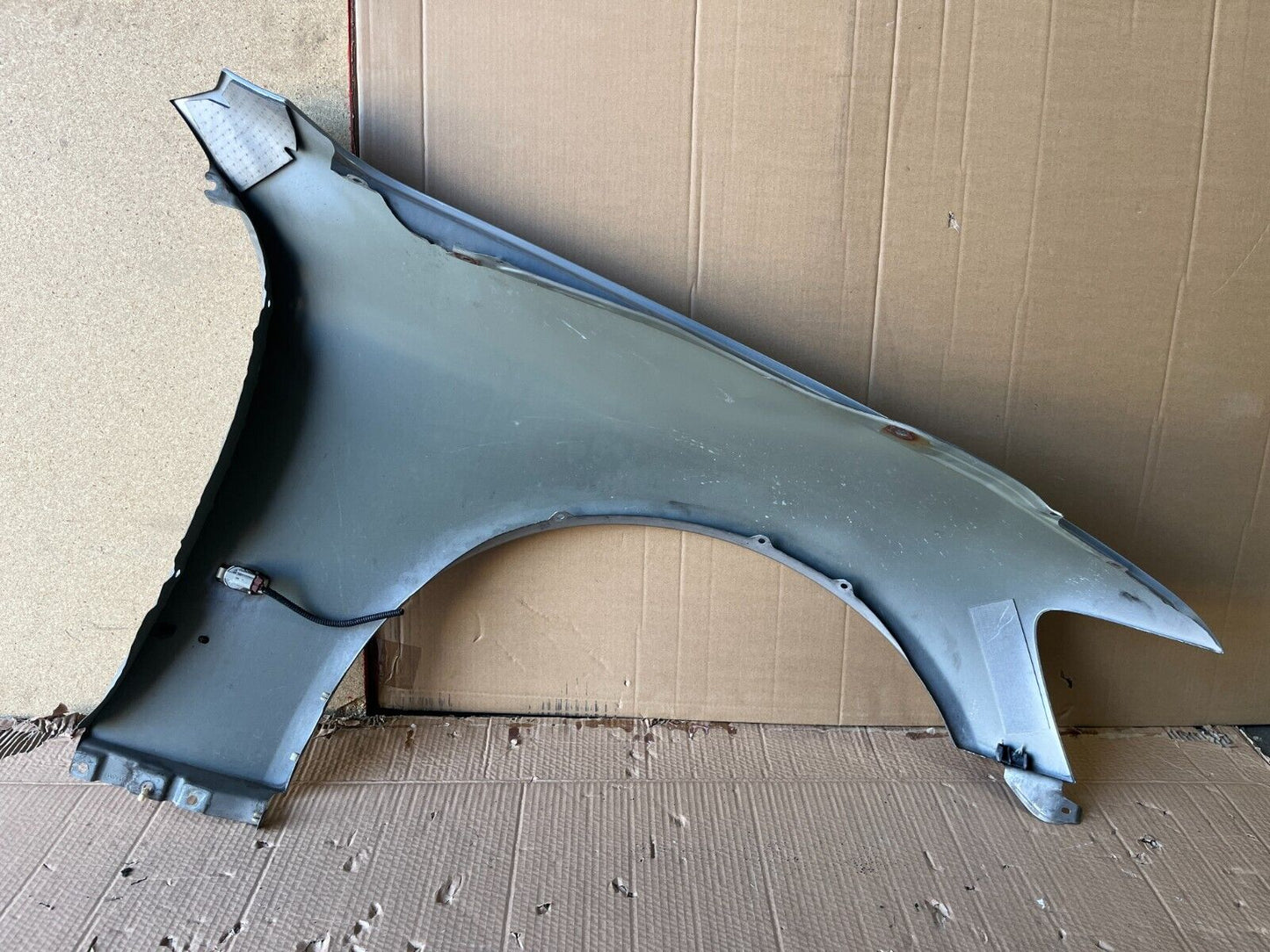 NISSAN STAGEA M35 FRONT LEFT GUARD 98-01