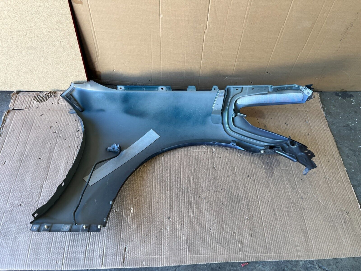 NISSAN SKYLINE V36 FRONT LEFT GUARD