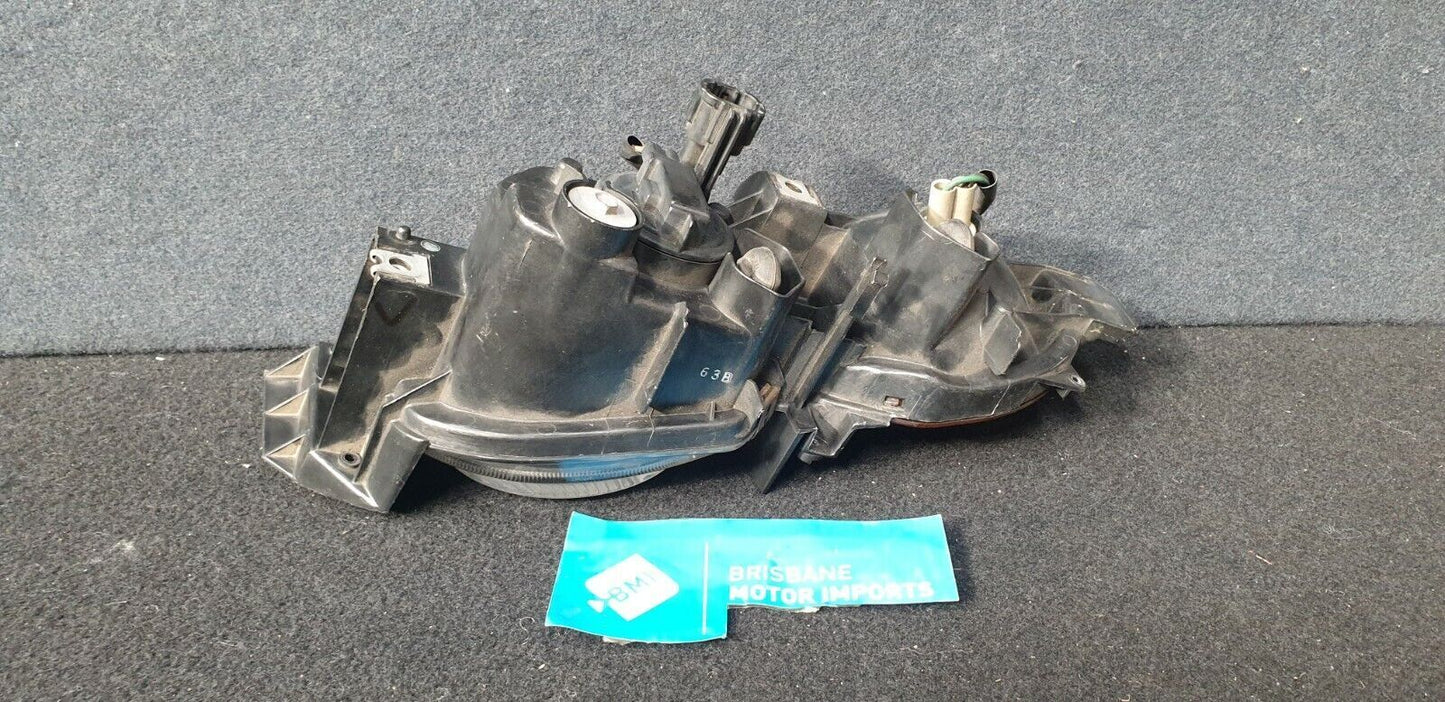 NISSAN SKYLINE R33 SERIES 11 FRONT BUMPER LEFT FLASHER - NO COVER PLATE- 1996-98