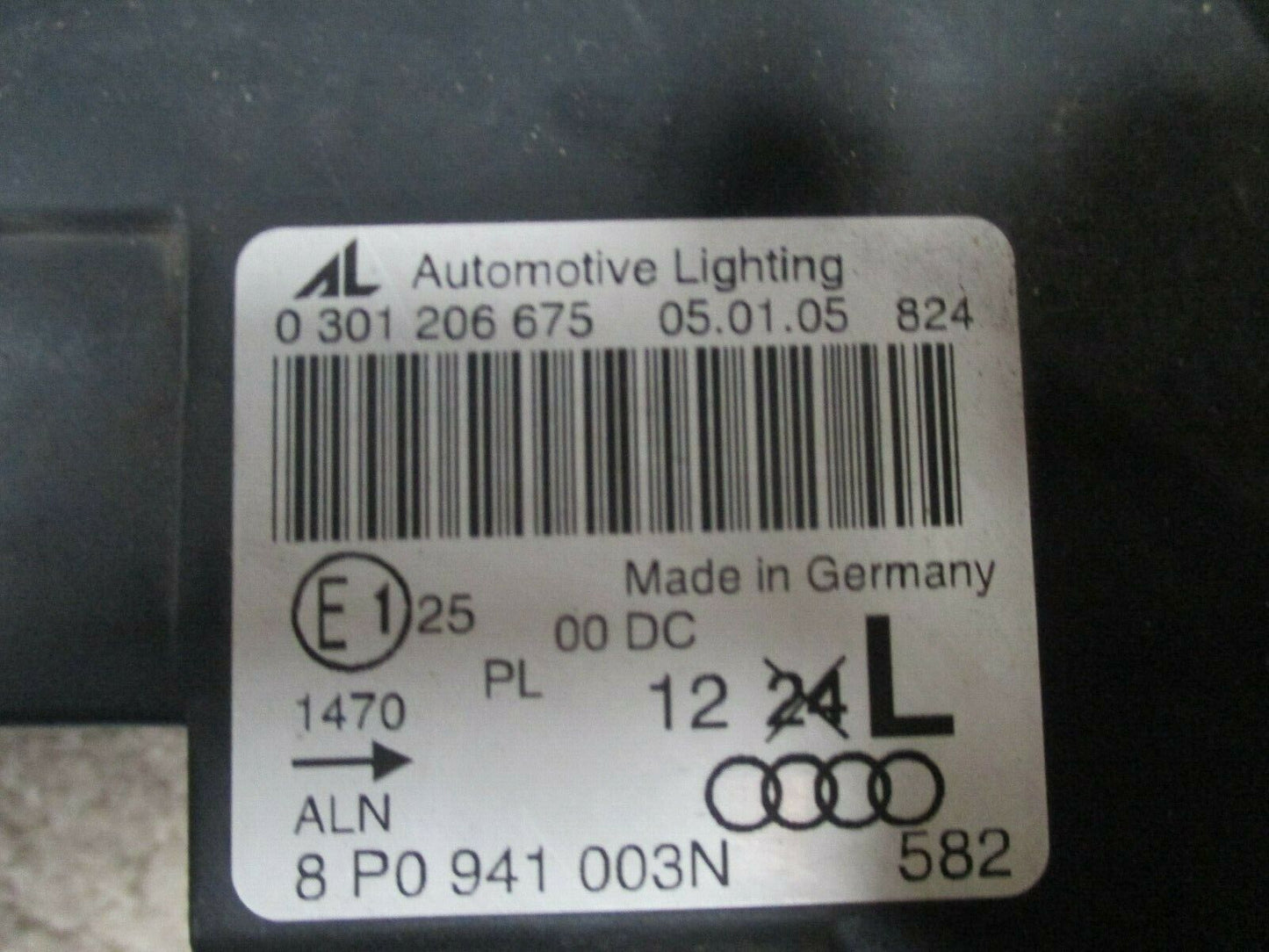 AUDI A3 8P 2004 LEFTHAND HID HEADLIGHT