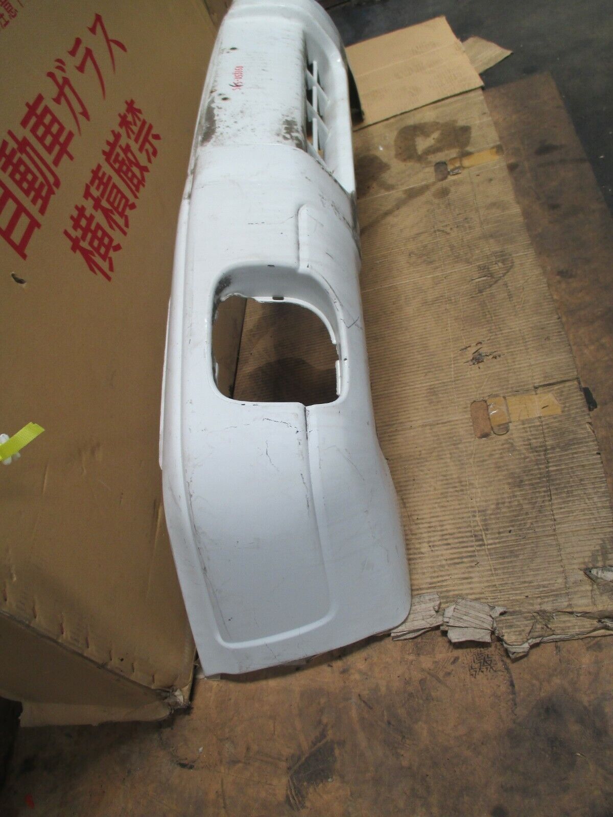 SUBARU FORESTER SF FRONT BUMPER COVER 1997-2000