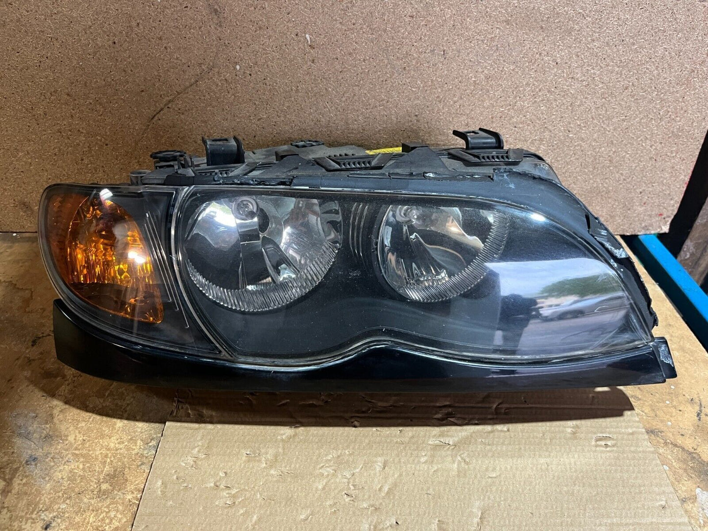 BMW E46 3 SERIES RH HEADLIGHT 02-04