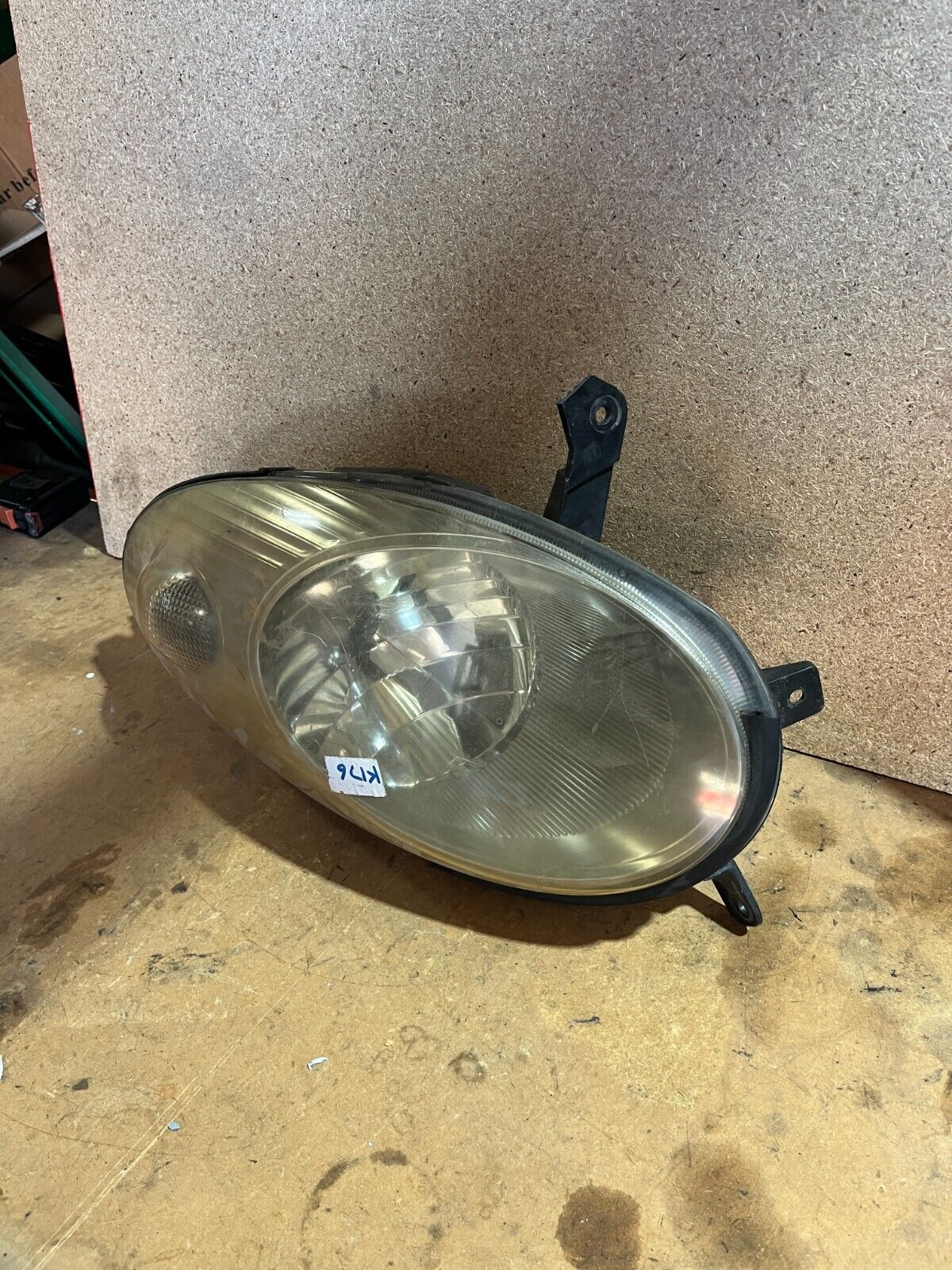 NISSAN MICRA 3 RH HEADLIGHT 01/03-06/10
