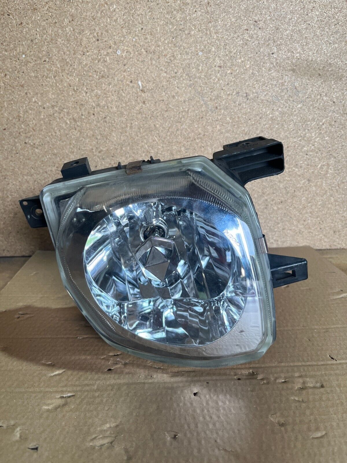 NISSAN STAGEA C34 RH SPOTLIGHT 1998-2001