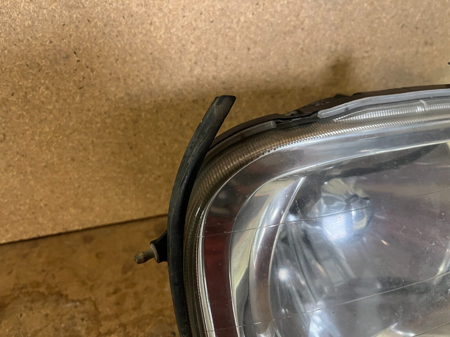 MITSUBISHI L200 RIGHT HAND HEADLIGHT 96-06
