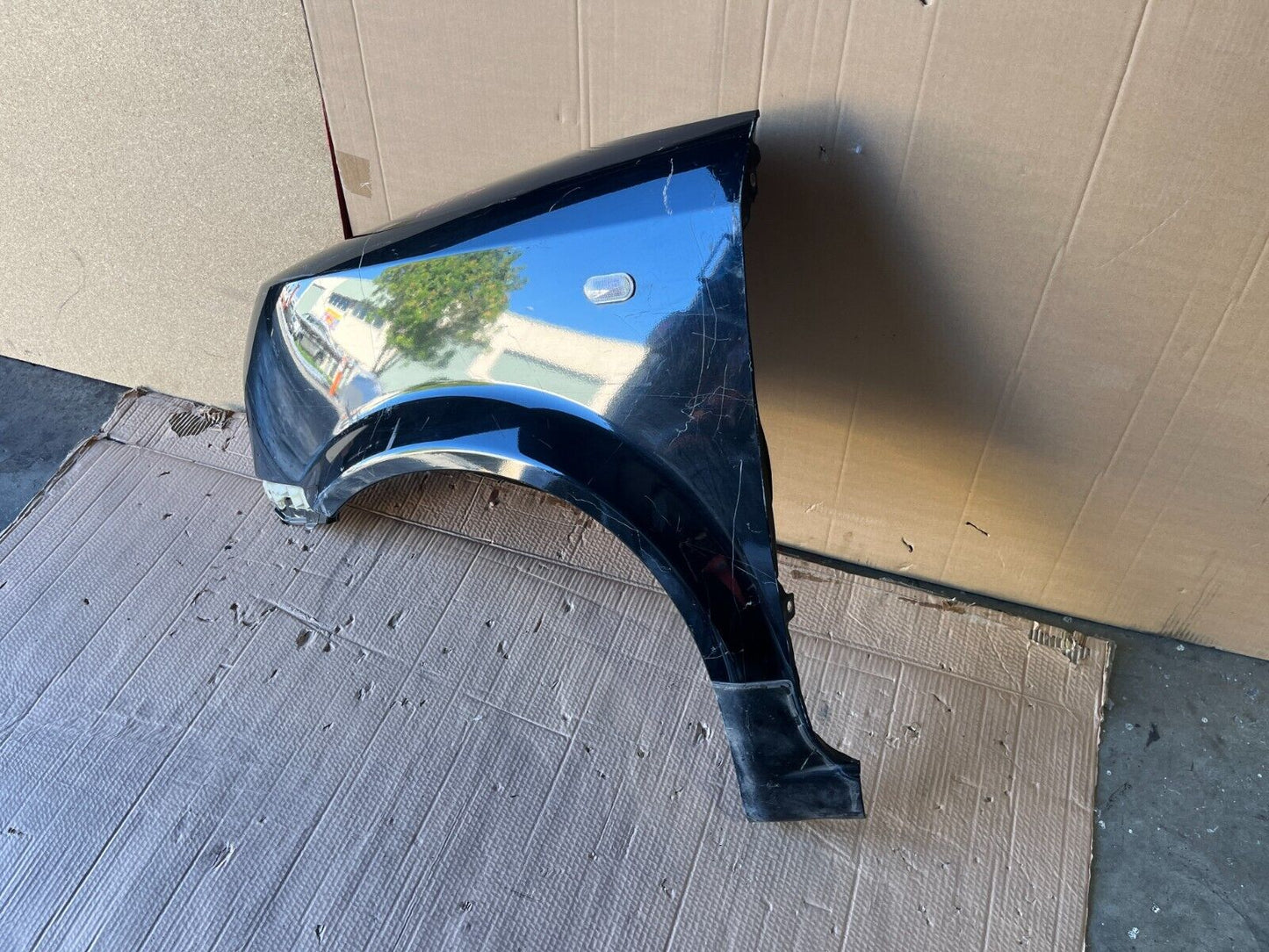NISSAN CUBE Z11 FRONT LEFT GUARD