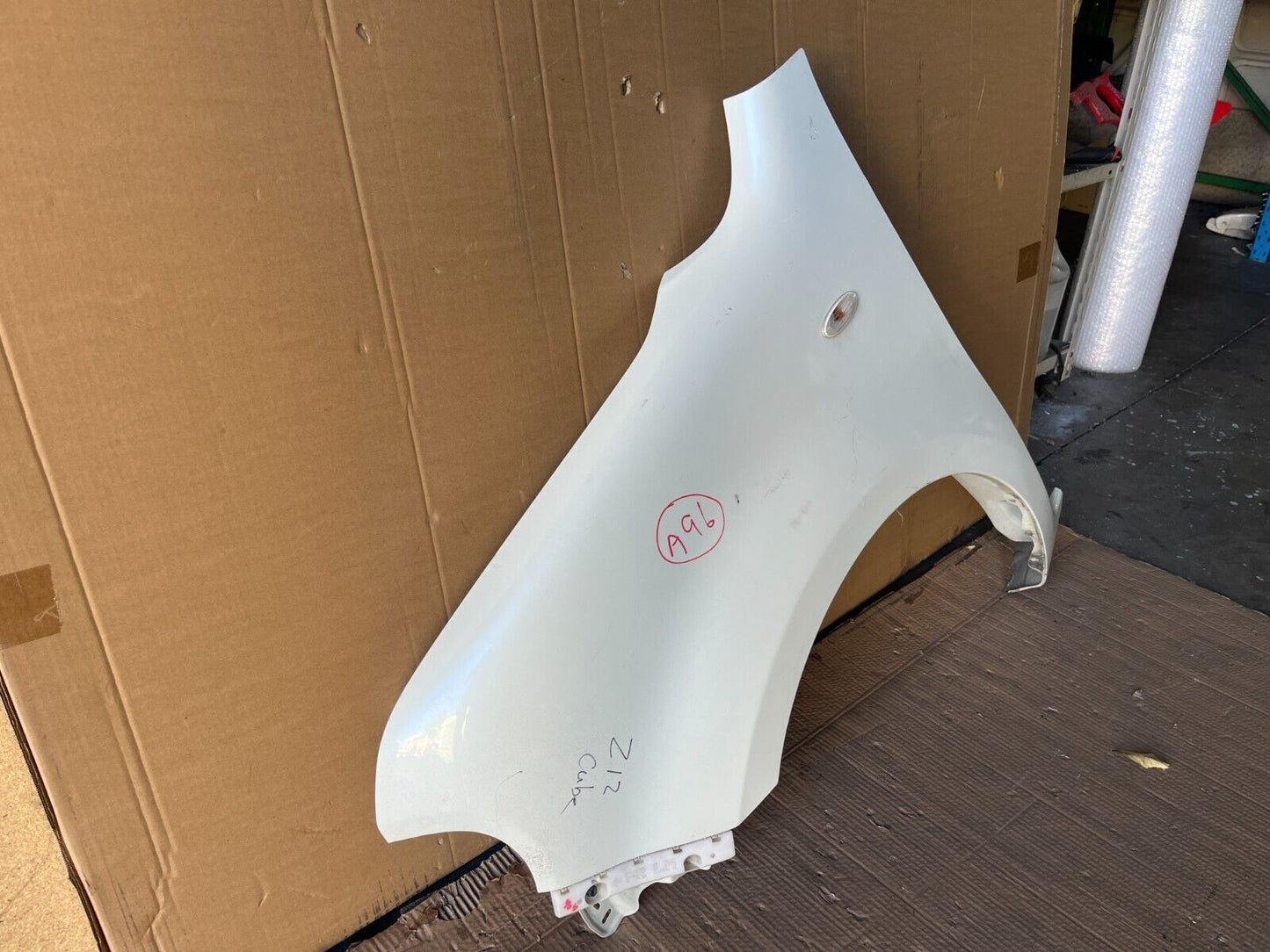 NISSAN CUBE Z12 FRONT LEFT GUARD
