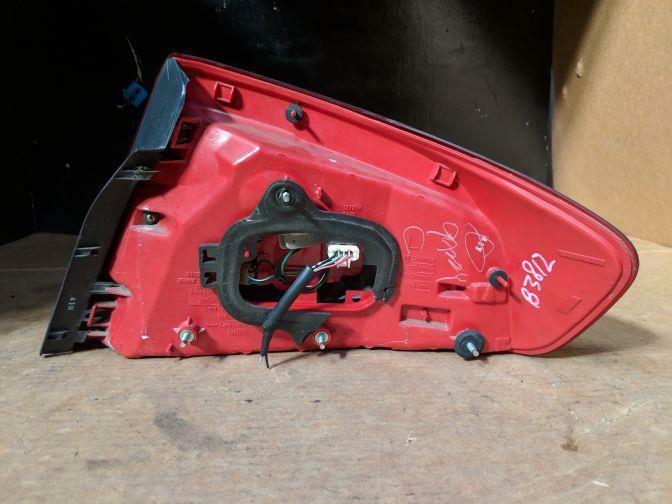 2003 NISSAN SKYLINE V35 SEDAN LEFT TAIL LIGHT LHS 06/01-10/04
