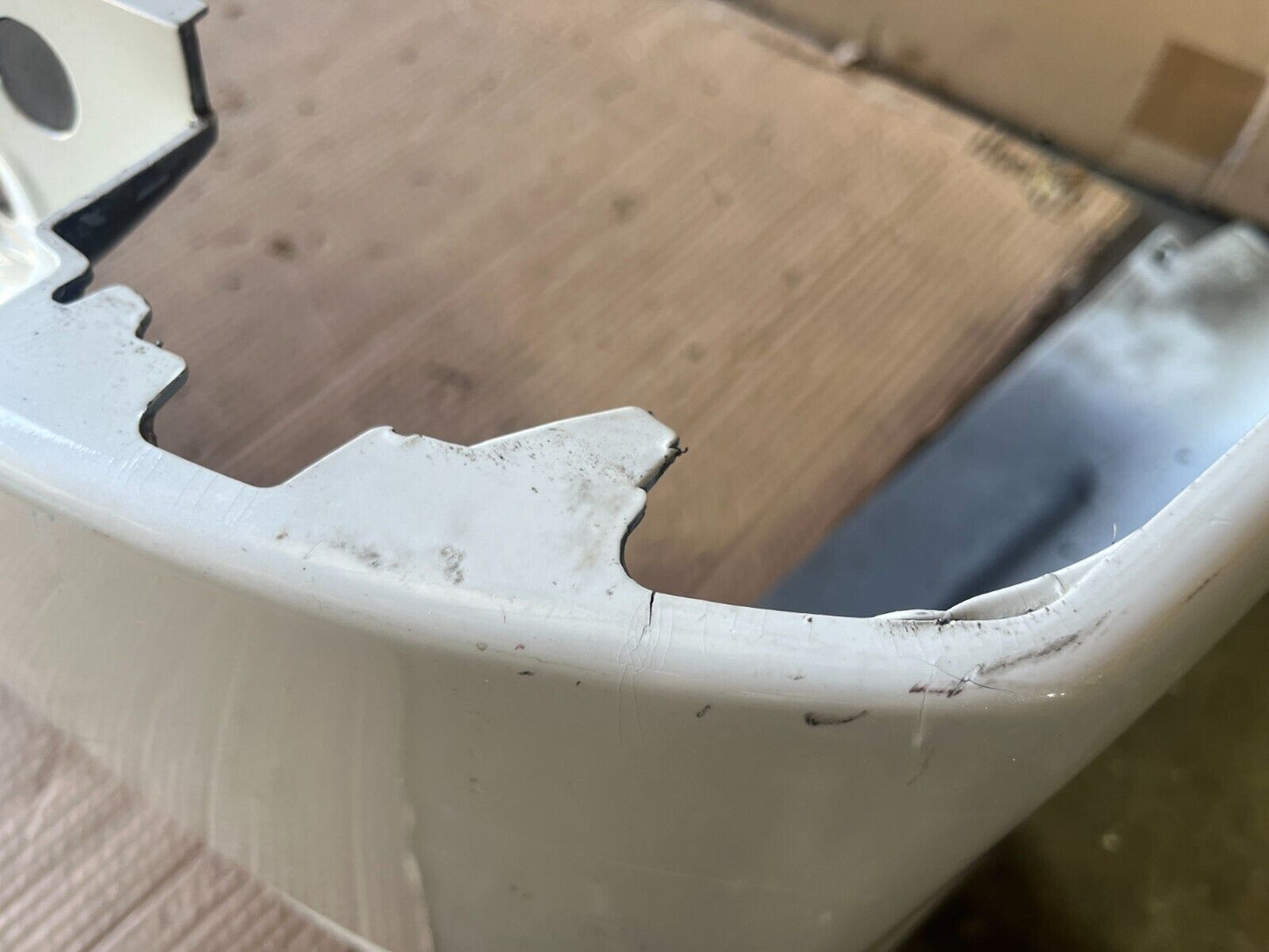NISSAN ELGRAND E51 REAR BUMPER