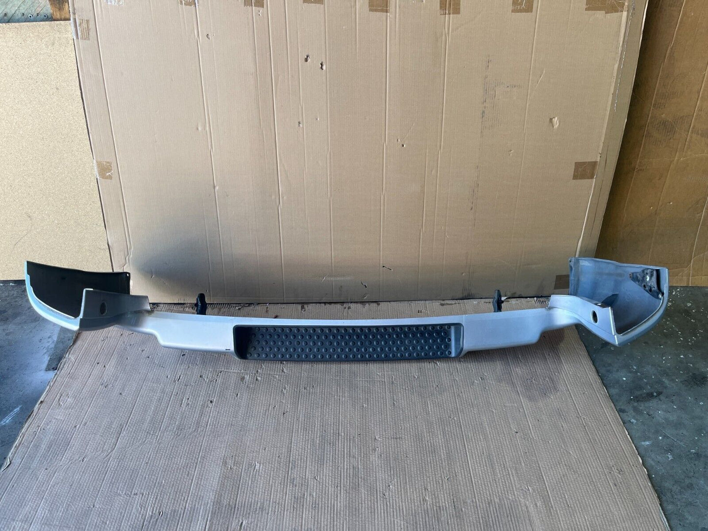 MITSUBISHI PD6W DELICA REAR BUMPER