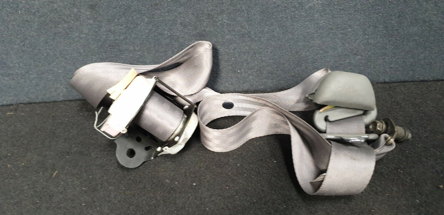 NISSAN CUBE Z11 RIGHT REAR SEAT BELT - GREY