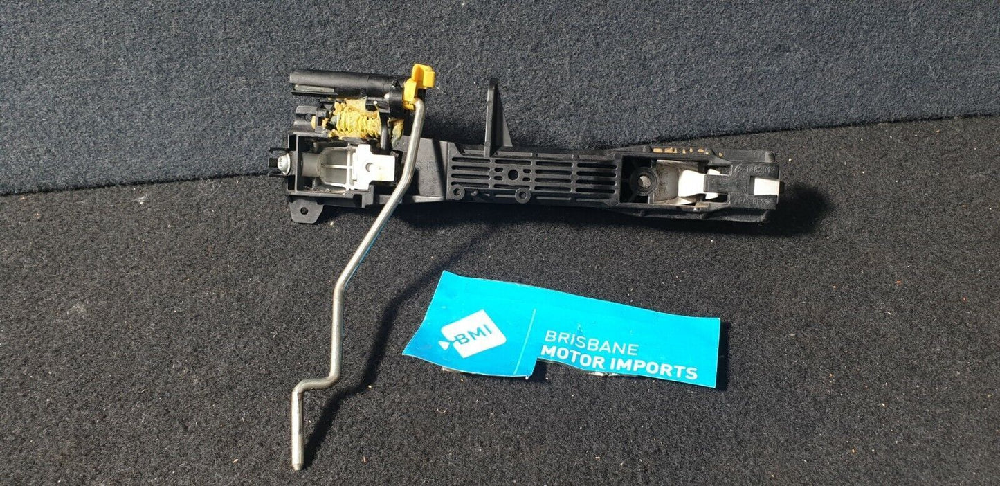TOYOTA AURION LEFT FRONT OUTER DOOR HANDLE GSV40R SERIES - 2006-09