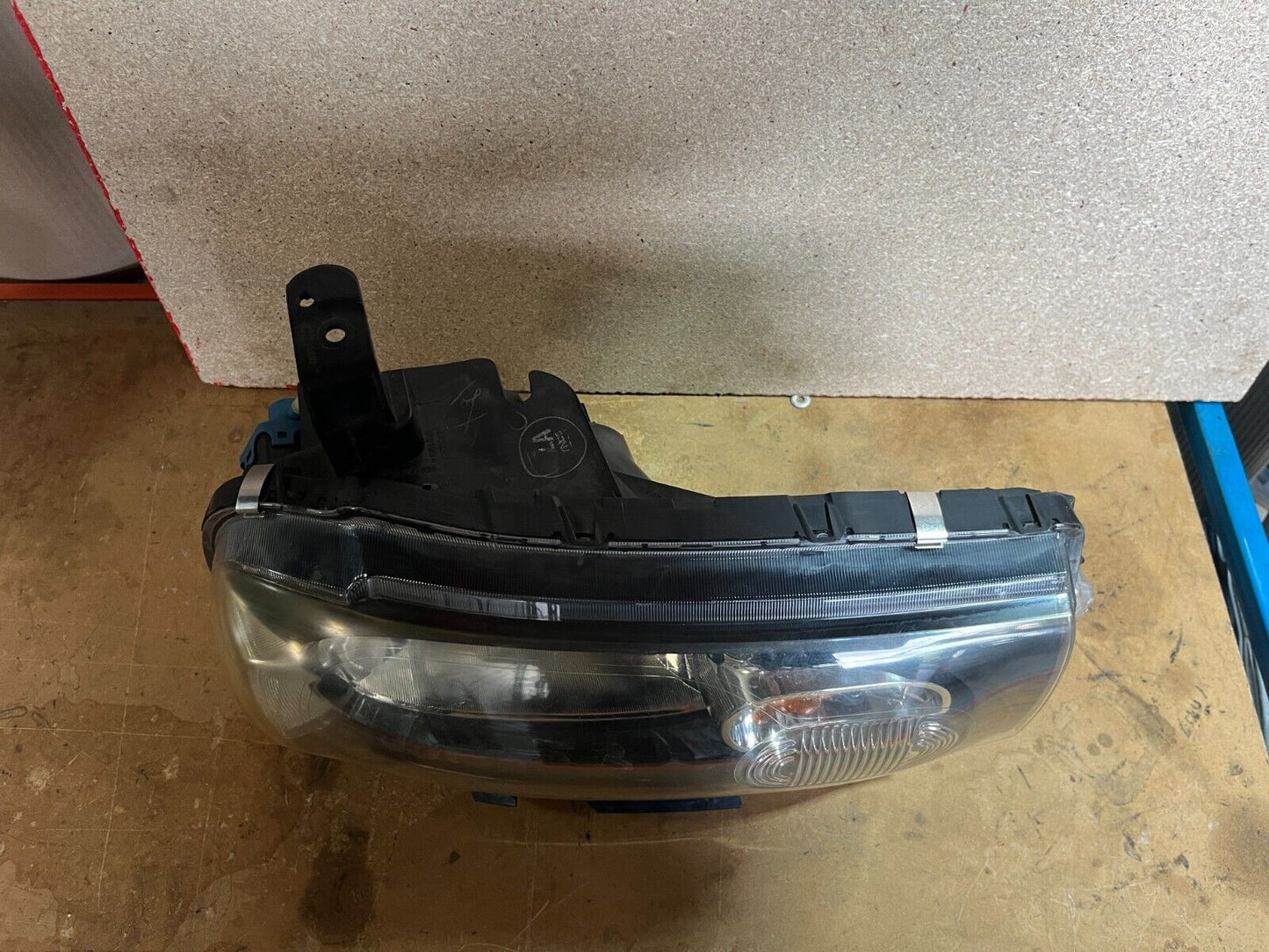 NISSAN CUBE Z12 RIGHT HAND HEADLIGHT 11/08-