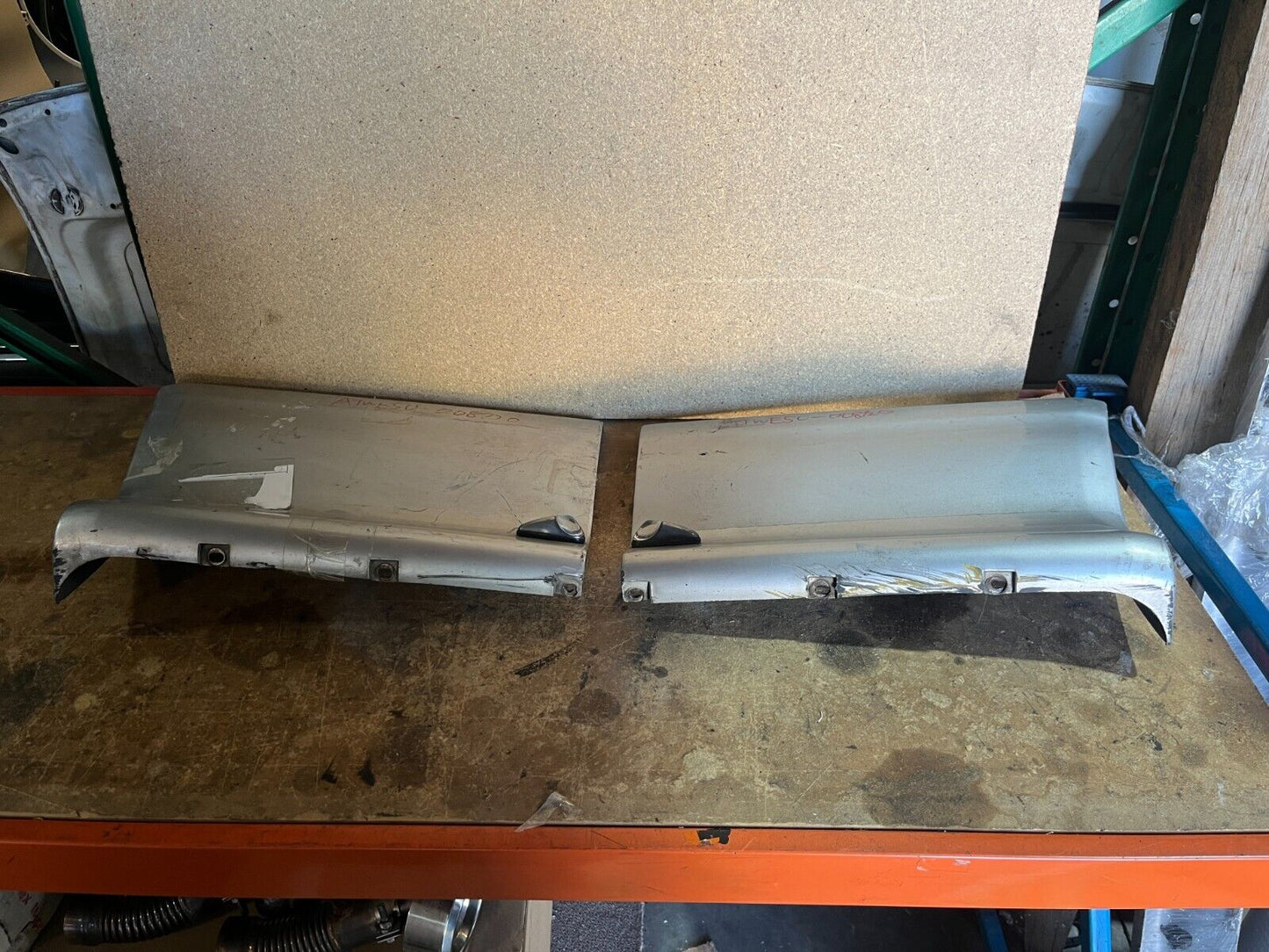 NISSAN ELGRAND E50 REAR PODS 05/97-05/02