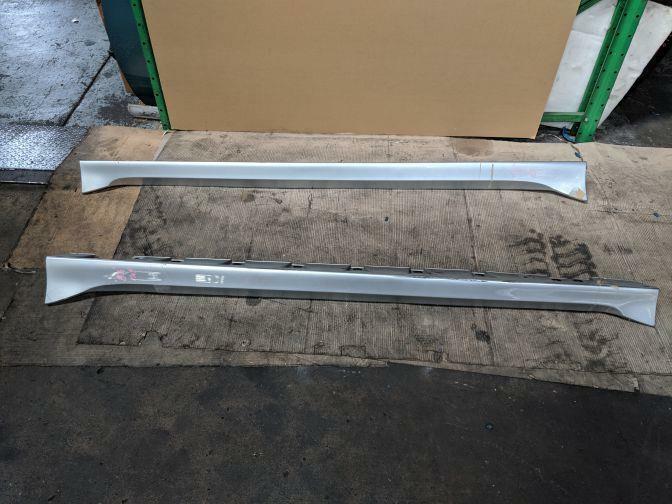 TOYOTA BB PAIR OF SIDESKIRTS