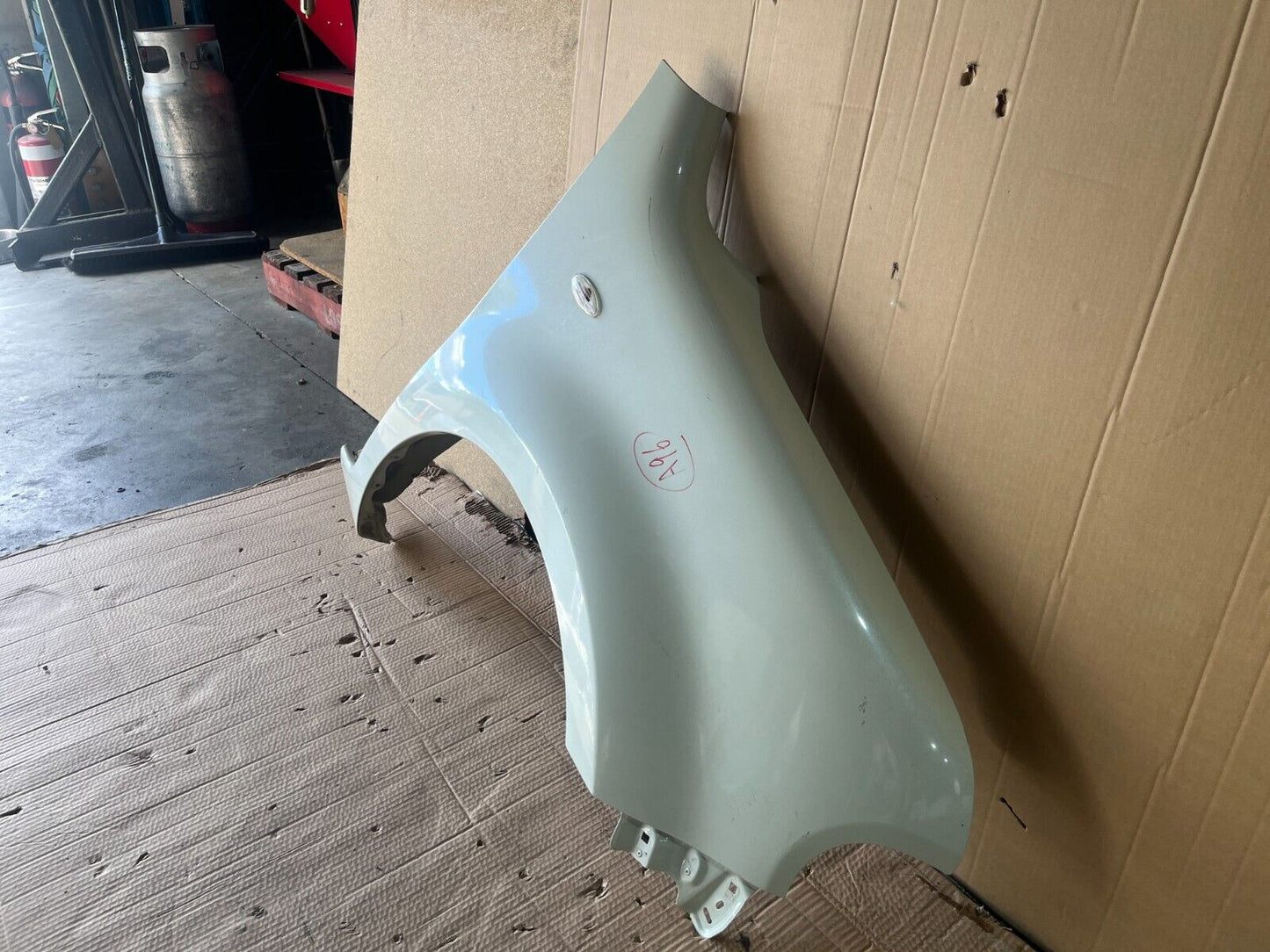 NISSAN CUBE Z12 FRONT RIGHT GAURD