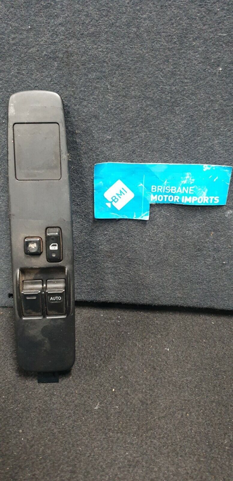 TOYOTA HILUX 1997-2005 SERIES SINGLE CAB WINDOW SWITCH