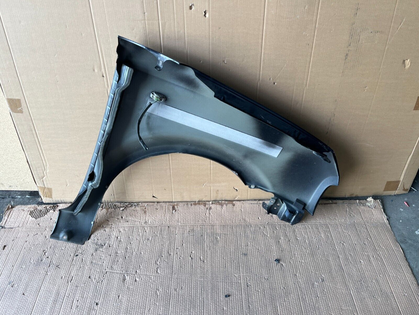NISSAN CUBE Z11 FRONT LEFT GUARD