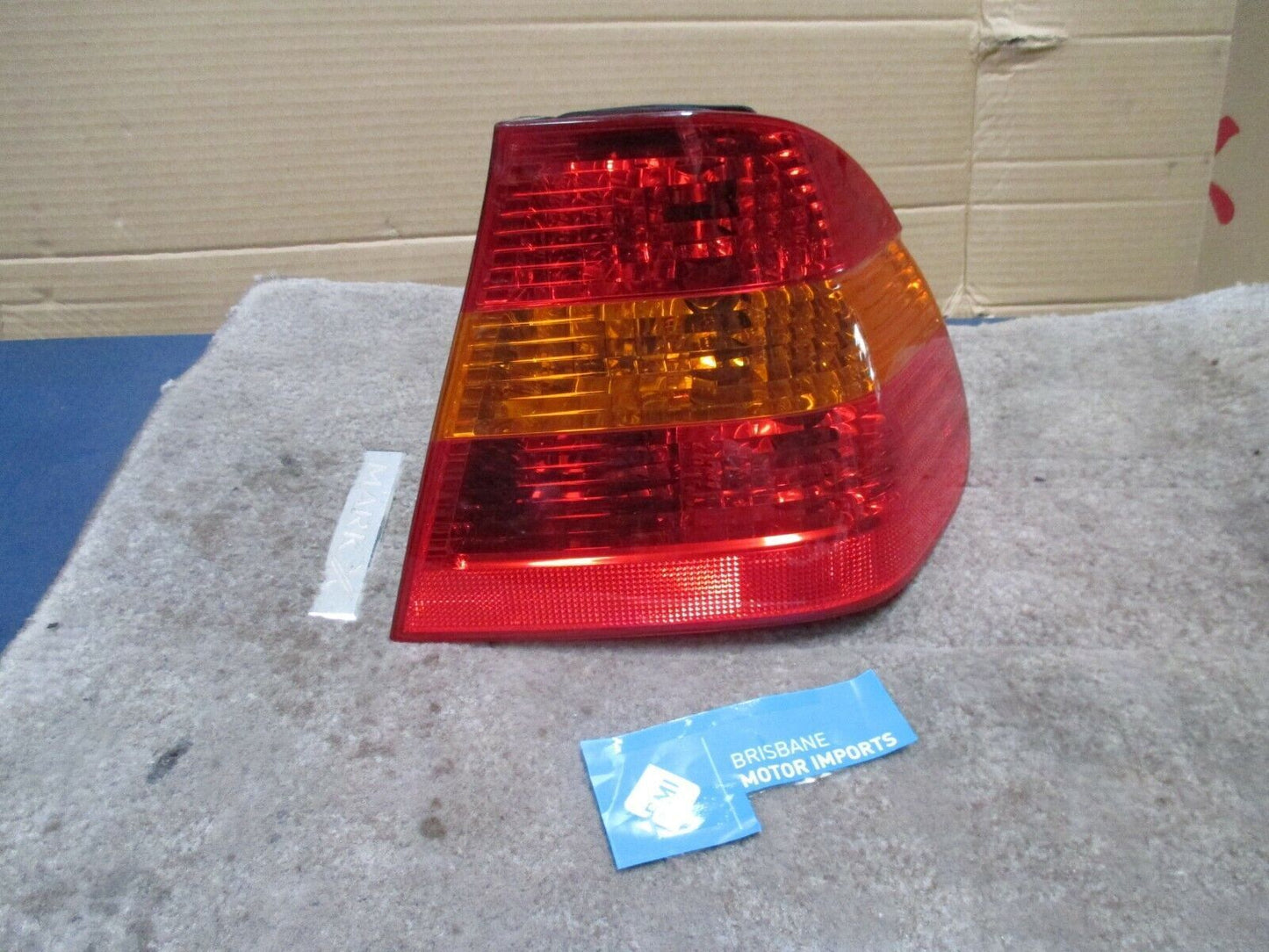 BMW 3 SERIES SEDAN 02-05 (GH-AV22) RIGHT REAR TAILLIGHT