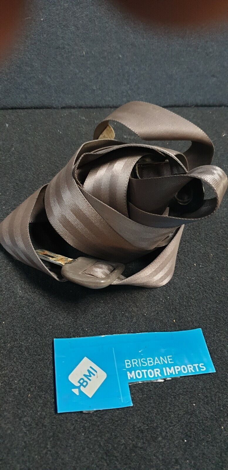 1990 TOYOTA LANDCRUISER 80 SERIES - LEFTHAND REAR (2ND ROW) SEAT BELT - BROWN
