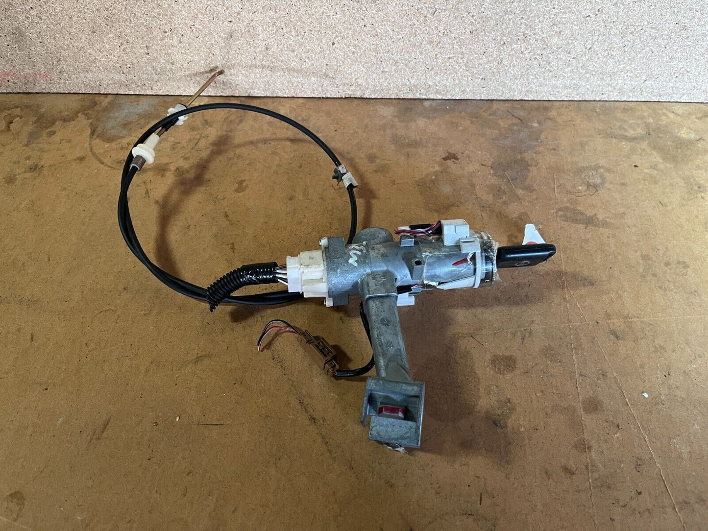 NISSAN STAGEA M35 IGNITION BARREL WITH KEY 01-07