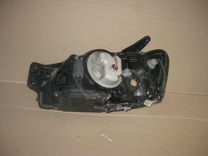 2002 SUBARU LIBERTY BH5 RIGHT HEADLIGHT