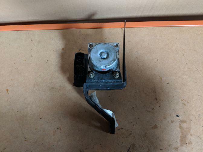 2002 MITSUBISHI LANCER EVOLUTION 7 CT9A ABS PUMP 03/01-01/03