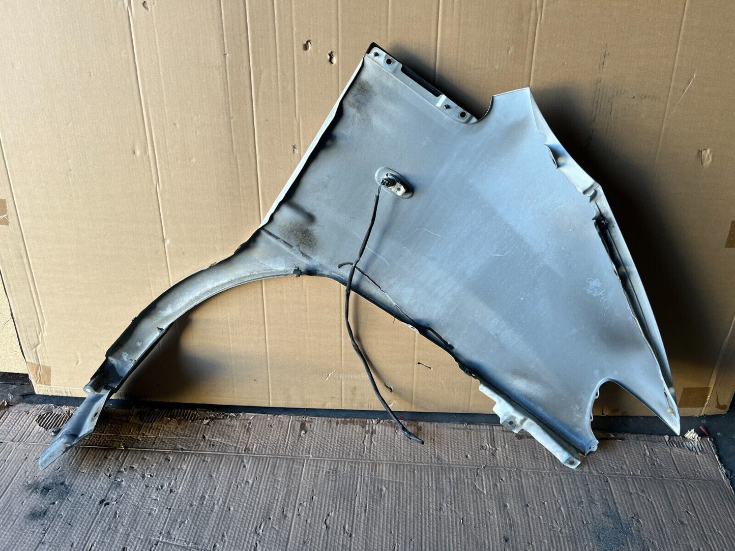 MITSUBISHI DELICA PD6W FRONT LEFT GUARD