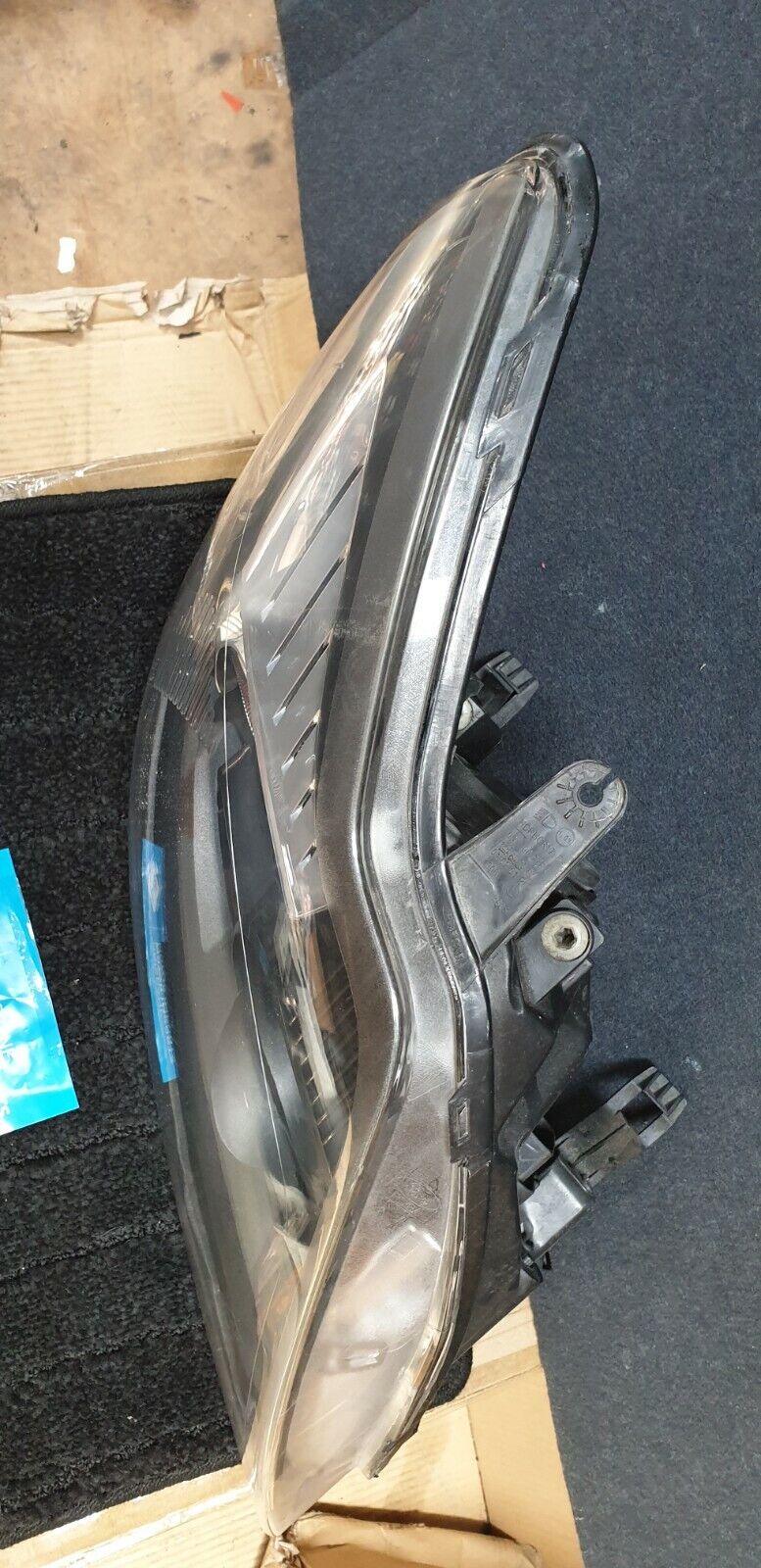FORD FOCUS LV/RS RIGHT HAND HEADLIGHT 2010