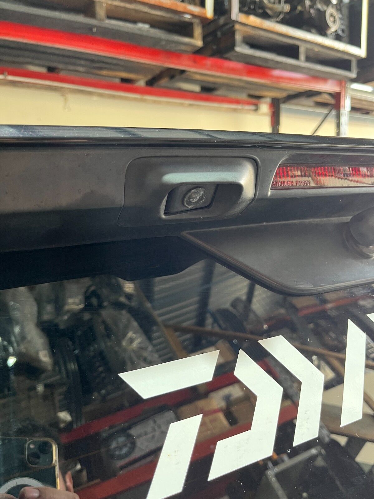 NISSAN ELGRAND E51 HIGHWAY STAR TAILGATE