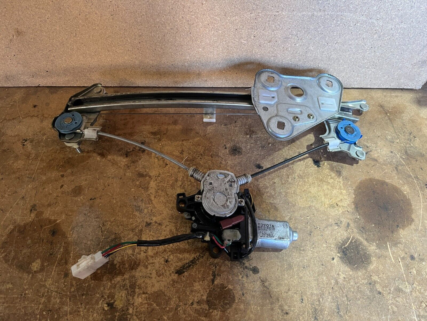 TOYOTA MR2 ZZW30 FRONT RIGHT WINDOW REGULATOR