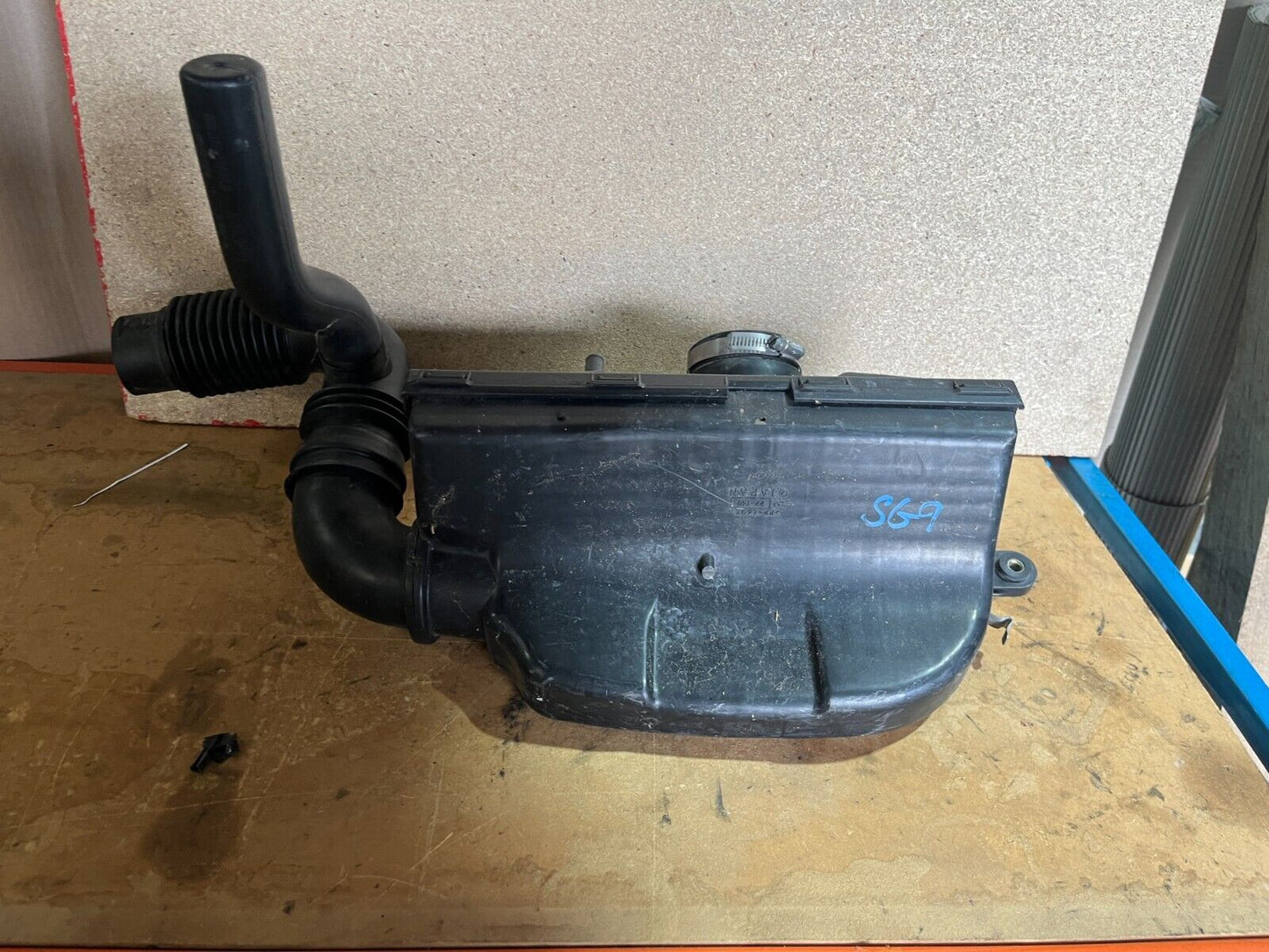 SUBARU FORESTER SG9 EJ25 AIRBOX