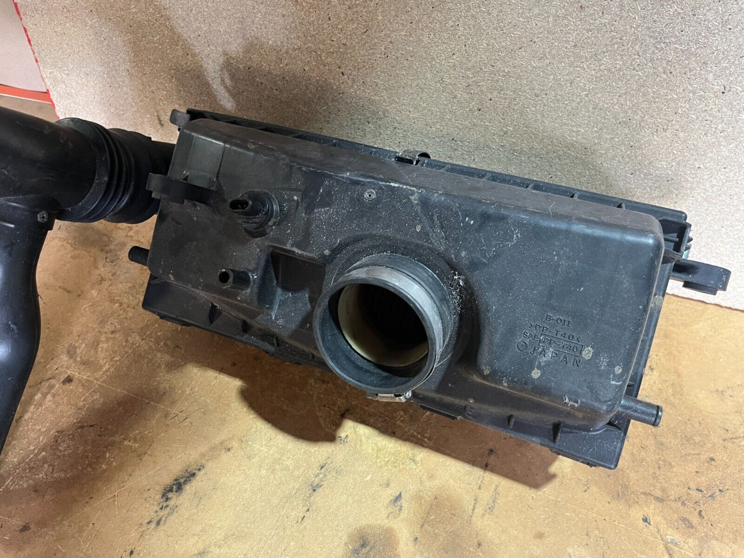 SUBARU FORESTER SG9 EJ25 AIRBOX