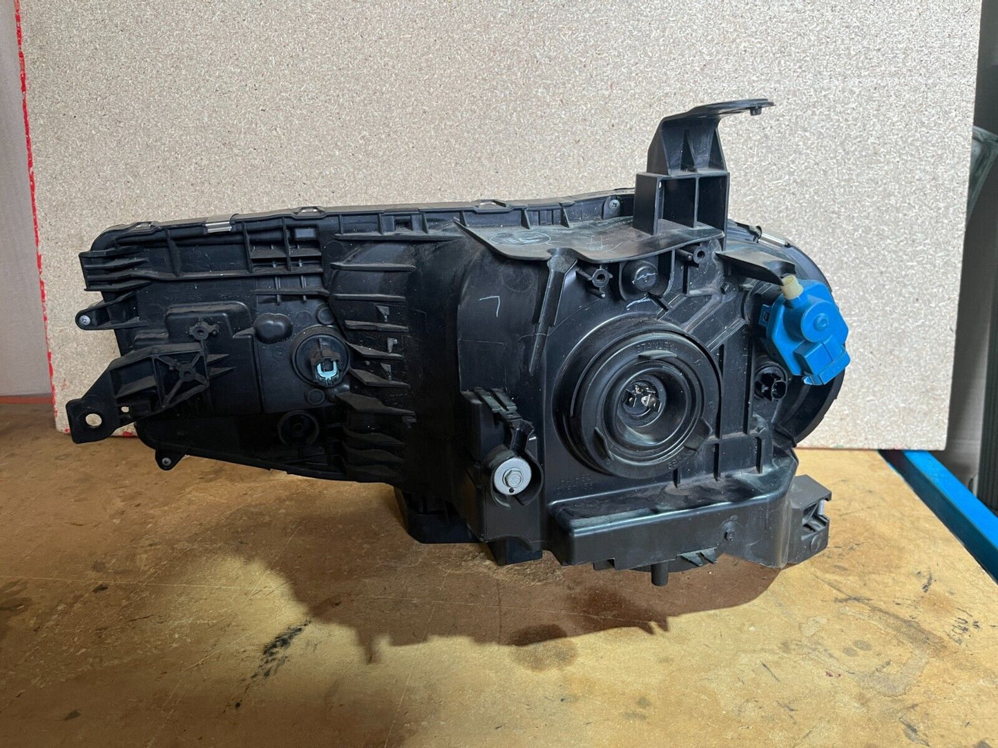 NISSAN CUBE Z12 RIGHT HAND HEADLIGHT 11/08-