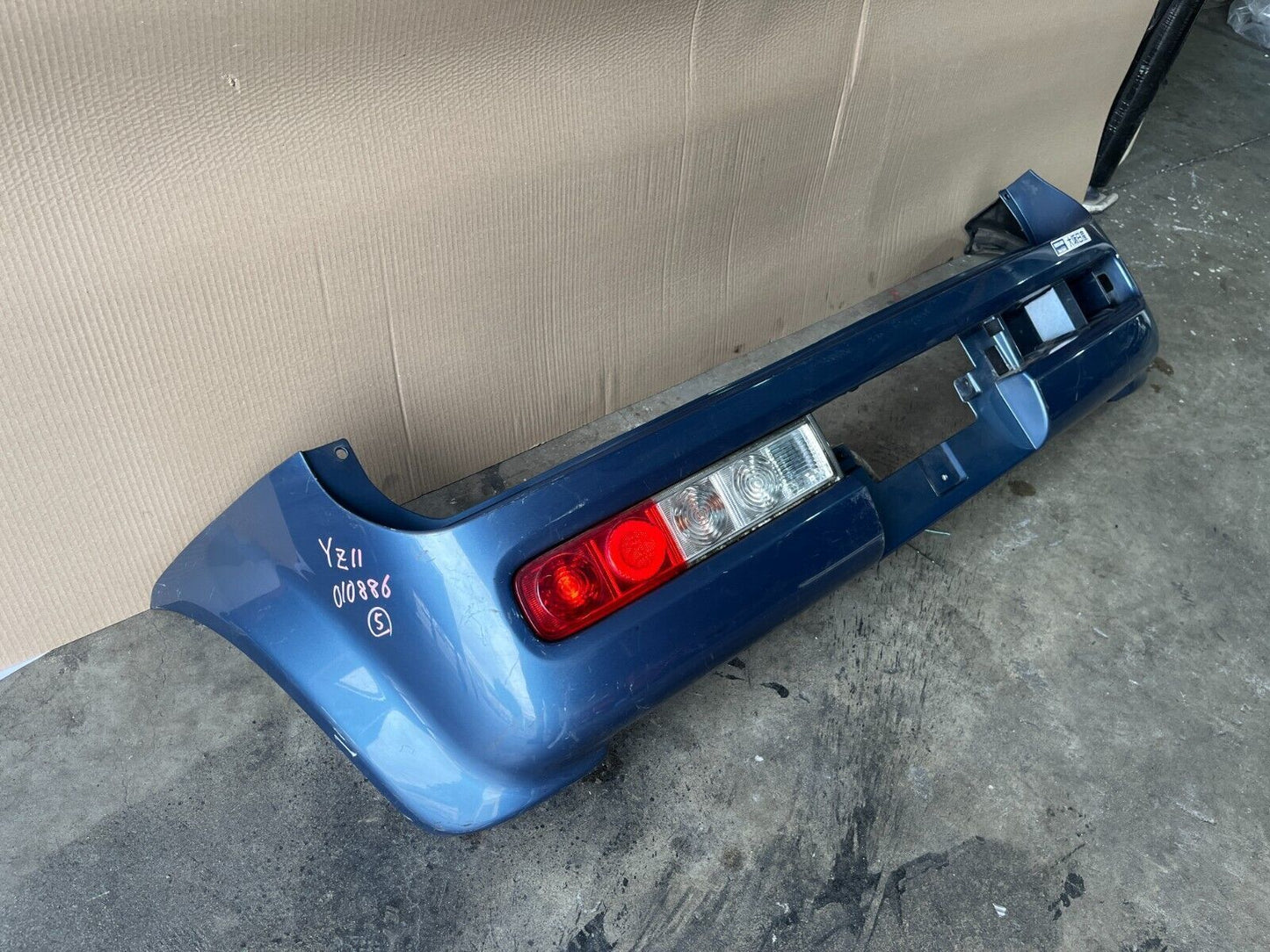 NISSAN CUBE Z11 YZ11 REAR BUMPER 10/02-11/08