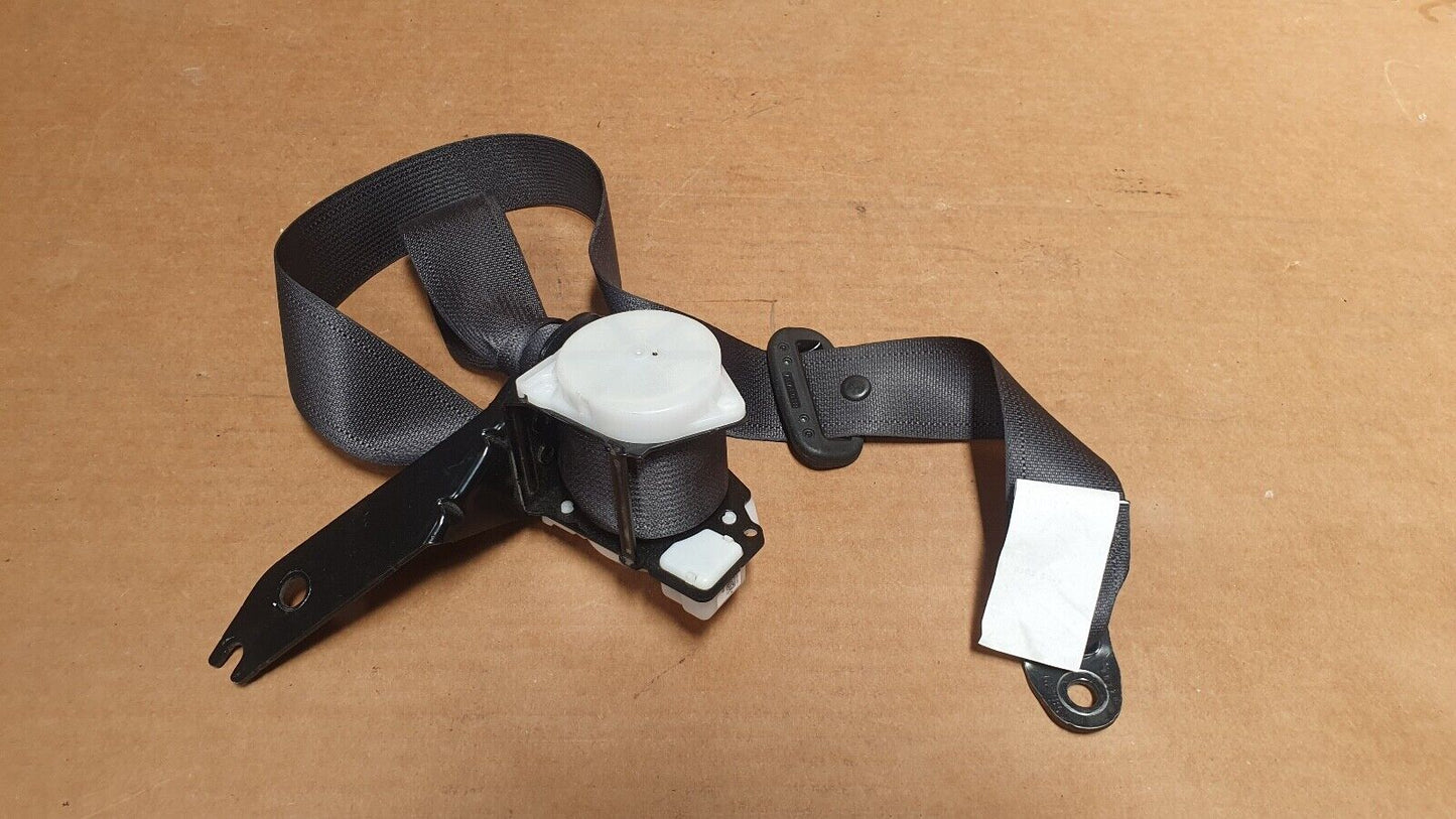 SUBARU XV REAR RIGHT SEAT BELT