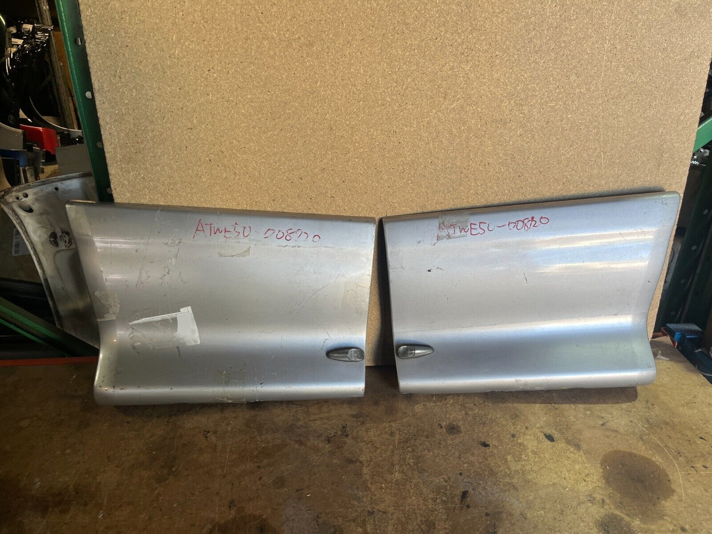 NISSAN ELGRAND E50 REAR PODS 05/97-05/02