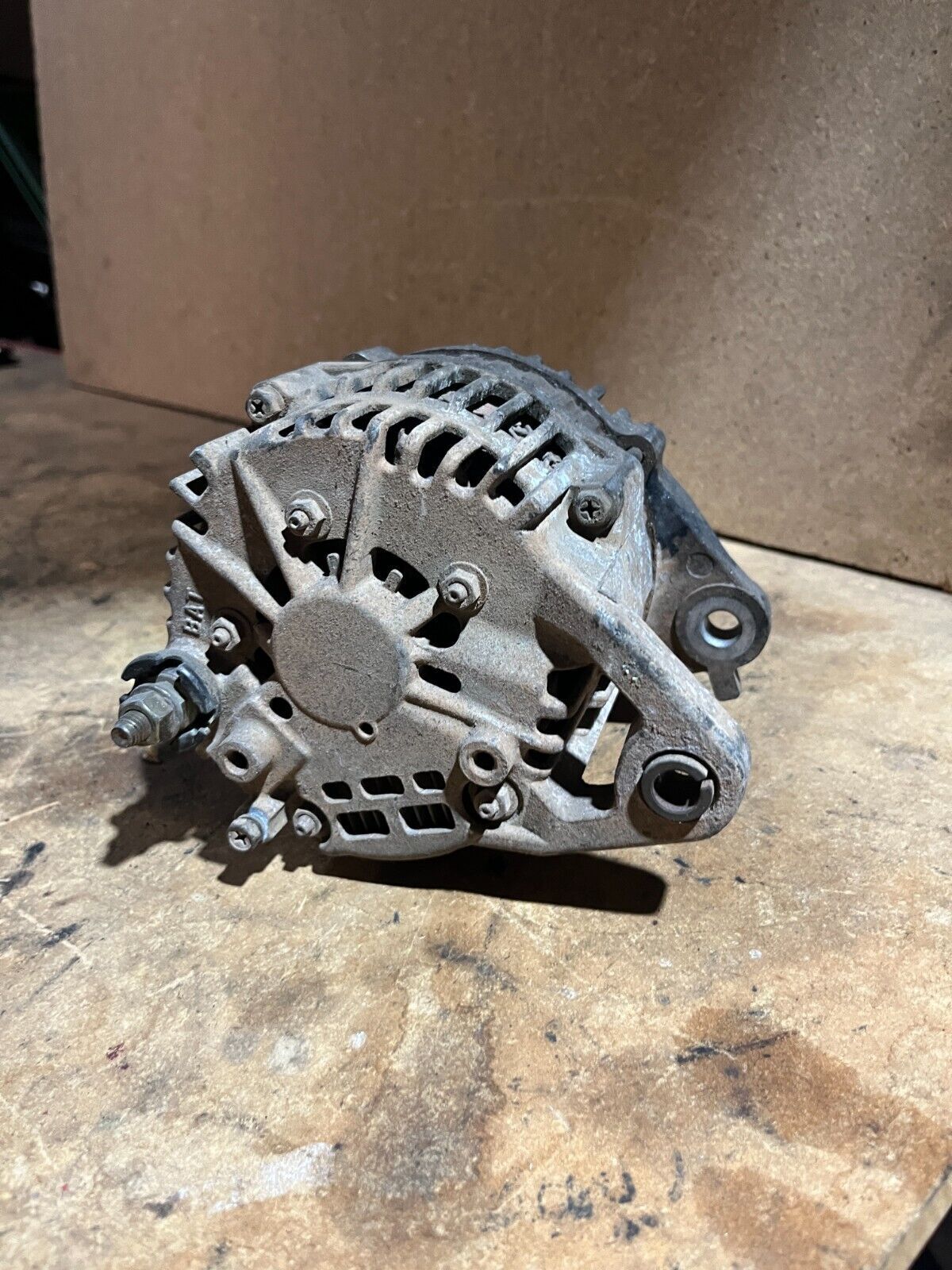 TOYOTA LANDCRUSIER 80 SERIES HJ80 1HZ ALTERNATOR