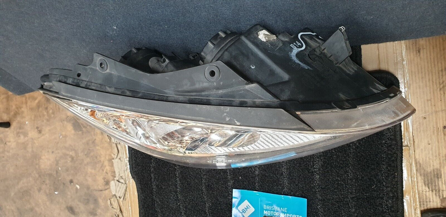 HYUNDAI I30 FD RIGHTHAND HEADLIGHT 2007-09