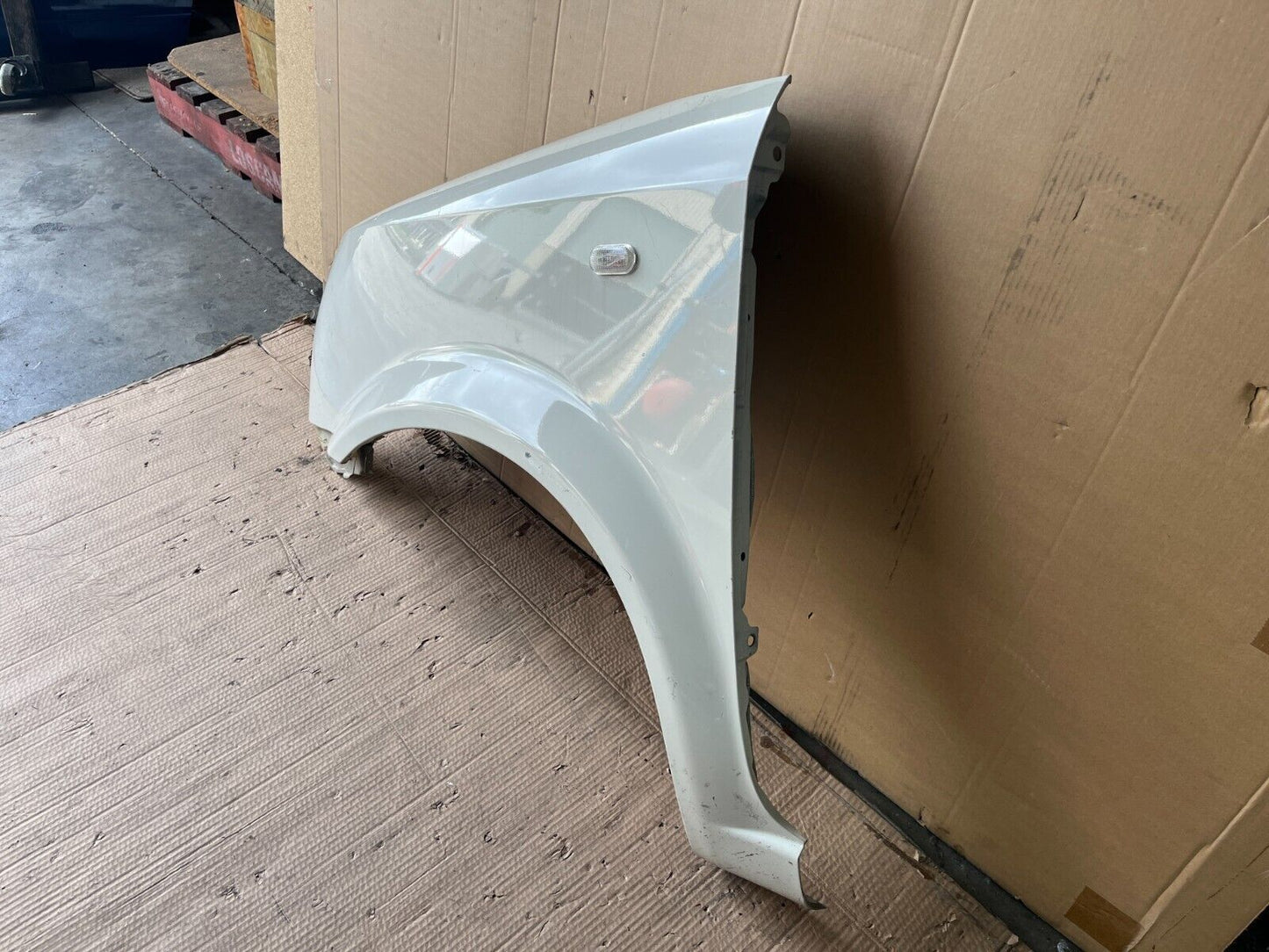 NISSAN CUBE Z11 FRONT LEFT GUARD