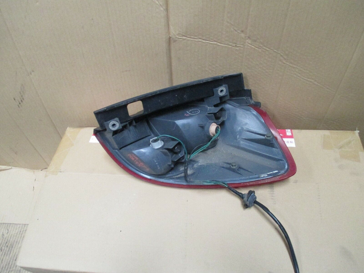 SUBARU LIBERTY WAGON BP5 (03-06) LEFT HAND TAILLIGHT